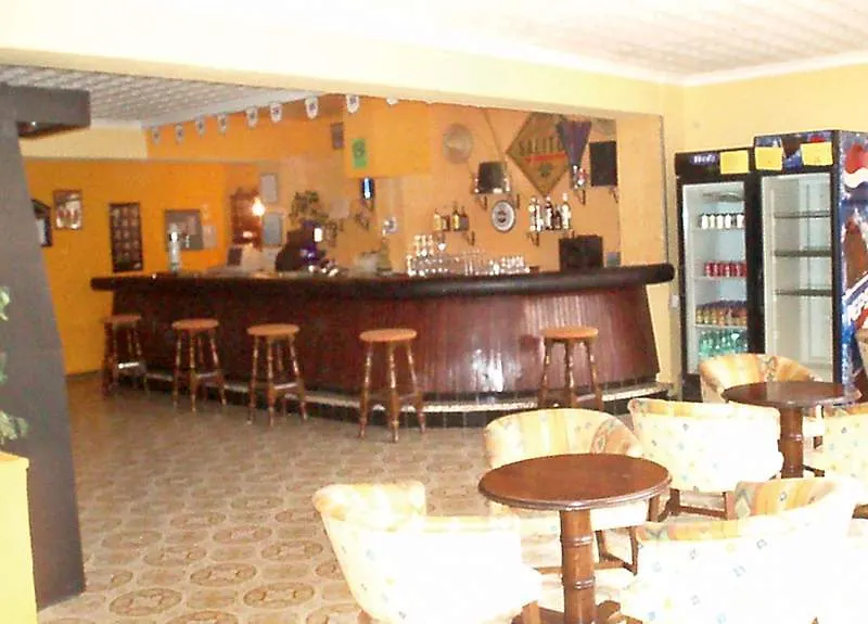 Hostal Triunfo 엘아레날